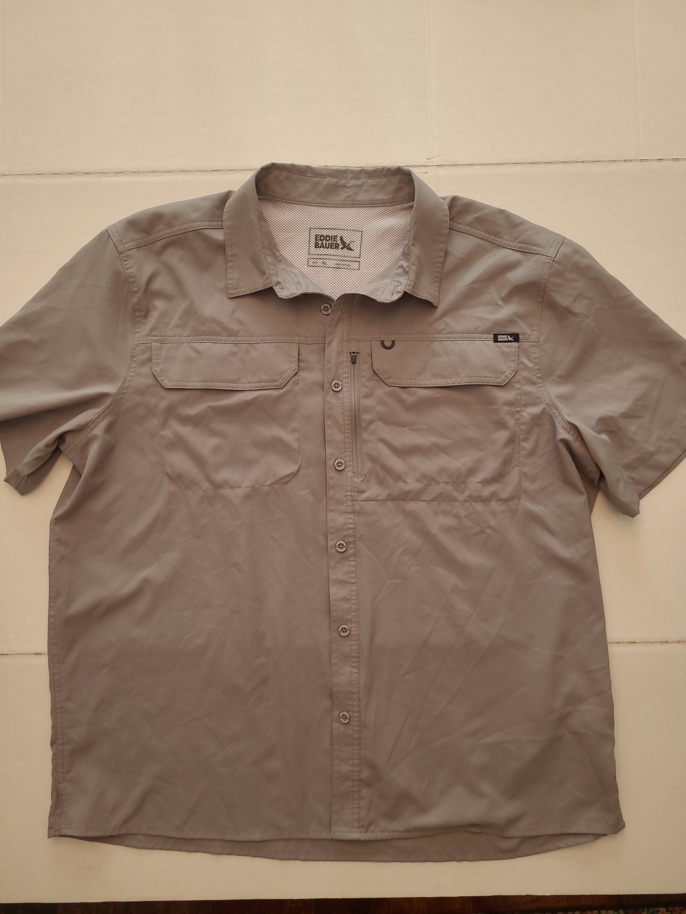 Eddie Bauer Men's Short Sleeve Button -Up Shirt ,Gray, SZ XL, Sporty, Casual